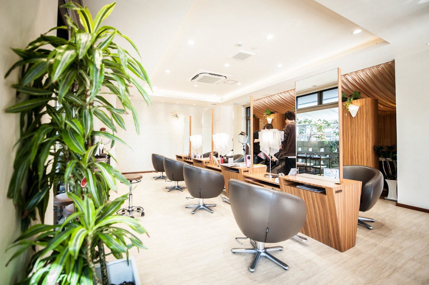 POLISH 洛西口店